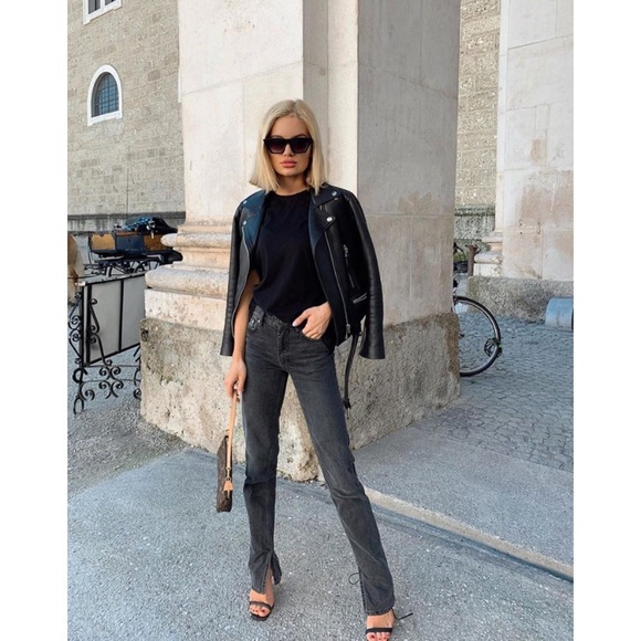 ZARA !Blogger Favorite! High-Rise Split Slim Jeans in Washed Black 4/36